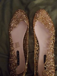 Sparkling Gold Rhinestone Ballet Flats - Add Glamour to Your Outfit! Gold Flats For Summer Parties, Glamorous Evening Flats With Flat Heel, Party Flats With Rhinestones, Glamorous Closed Toe Party Flats, Chic Embellished Party Flats, Gold Flats For Spring Party, Spring Party Embellished Flats, Embellished Flats For Spring Party, Chic Rhinestone Party Flats