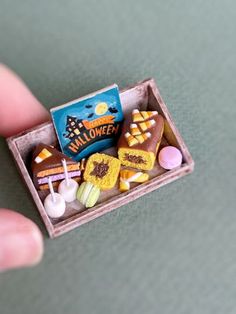 Miniature set for Halloween.The miniature is made in 1:12 scale. All parts are fixed with glue.Polymer plastic, acrylic paints, acrylic varnish and cardboard are used as materials for manufacturing. Paints Acrylic, Barbie Food, Polymer Plastic, Halloween Sweets, Mini Treats, Miniature Cake