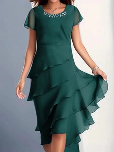 Midi Dress Elegant, Fresh Dress, Patchwork Skirt, Plain Dress, Ruffles Fashion, Fitted Wedding Dress, Mid Length Skirts, Bride Dresses, Belleza Natural