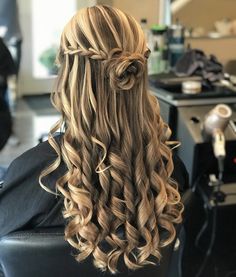 Braided Fancy Hairstyles, Fancy Hair Styles For Long Hair, Hairstyles For Pageants, Southern Hairstyles, French Braid With Curls, Thermal Curls, Pageant Hairstyles, Formal Hairstyles For Long Hair