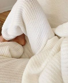 Laying In Bed, Winter Mode, Fresh Linen, Comfy Cozy, White Aesthetic, New Classic, Comfy Outfits