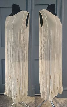 Sublime 1920s Art Deco ' Icicle ' Beaded Silk Flapper | Etsy Vintage Flapper Dress, Silk Dancing, Bustle Skirt, Liquid Satin, Rose Gold Beads, Clear Beads, 1920s Art, 1920s Art Deco, 1920s Fashion