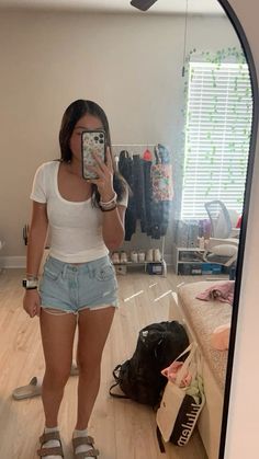 Outfits For Summer With Shorts, Short Outfits For School, Outfits For School Shorts, Comfy School Outfits Summer, School Outfits Latina, Fall Outfits Aesthetic Casual, Shein Outfits Fall, Fall Outfits Office, Cozy Fall Outfits Aesthetic