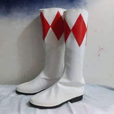 This is the replica boots from King of Diamonds, The Space Ranger Hero Cards!! The boots are made of faux leather Available in color: -red -yellow -blue -black -rose -green -White gold Color tint may different from photo due to product fabric availability Choose your shoe size from the list! PS: We can also make gloves with cuffs! Request photos or see the link of this product: https://wflabpropncosplay.etsy.com/it/listing/1032812882/carte-cosplay-delleroe-space-ranger  SHIPPING We recommend, fo Leather Platform Boots For Cosplay, Leather Knee-high Boots For Cosplay, Leather Boots For Cosplay, Leather Round Toe Boots For Cosplay, White Round Toe Boots For Cosplay, Red Polyurethane Boots With Round Toe, Make Gloves, King Of Diamonds, Medieval Boots