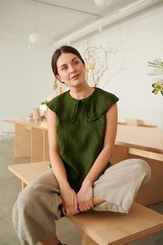 Martha Forest Green Blouse Linen Top Linen Blouse Basic | Etsy Olive Green Blouse, Black Linen Pants, Frill Collar, Linen Top Women, Tailored Clothes, Teal Top, Everyday Fashion Outfits, Linen Blouse, Fashion Design Clothes