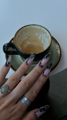 Nail Story Instagram, Black Comedy Movies, Nail Inspo Almond Short, Fall Nail Inspo Almond, Dark Comedy Movies, Nail Inspo Almond, Fall Nail Inspo, Manicure Nail Designs, Punk Nails