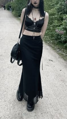 Summer Outfit Goth, Gothic Outfits Summer, Summer Goth Aesthetic, Summer Gothic Outfits, Romantic Goth Outfits Casual, Goth Outfit Inspiration, Goth Outfits For School, Goth Outfits Summer, Summer Vampire