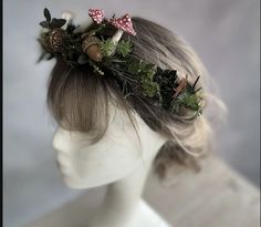 Fairy Head Bands Diy, Ren Fair Headpiece, Mushroom Corsage, Ren Fair Flower Crown, Woodland Flower Crown, Mushroom Flower Crown, Fairy Hair Pieces, Ren Fair Hair Accessories, Mushroom Crown Diy