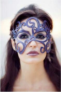 Masquerade Fashion, Diy Fantasia, Purple Mask, The Mask Costume, Behind The Mask