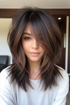 Mid Length Hair With Layers Balayage, Mid Long Length Hair With Layers, Mid Haircut For Women, Medium Length Hair Long Layers, Mid Length Hair With Long Layers, 2024 Long Hair Trends For Women, Women Medium Haircut, Medium Length Layered Hairstyles, Mid Length Haircut