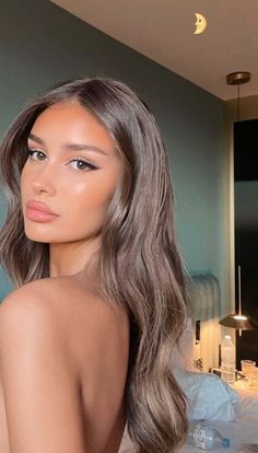 Rambut Brunette, Mekap Mata, Brown Hair Inspo, Bridesmaid Hair Makeup, Bridal Hair And Makeup, Hair Inspo Color, Prom Makeup