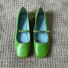 Like New, Never Worn Gorgeous Green Leather Flats With Elastic Bow Strap And Square Toe Made In Brazil Sevilla Smith Shoes, Green Mary Janes, Wedding Shoes Green, Valentine Shoes, Green Ballet Flats, Corporate Baddie, 2024 Style, Style 2023, Green Wedding Shoes