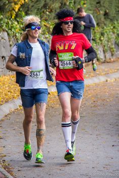 two people running in a half marathon