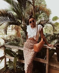 Vacay Outfits, Pretty Fashion, Jewelry Clothing, Shirt Refashion, Street Style Trends, Women Outfits, Hippie Outfits, Trend Fashion