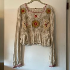 Item: Nwt Free People Boho Flowy Balloon Sleeve Embroidered Crop Top Brand: Free People Size: Large Color: Multi - Beige, White, Mustard, Pink Condition: Nwt Fabric: Shell - 83% Lyocell, 17% Linen Measurements: Length 19.5 Inches, Ptp 29 Inches