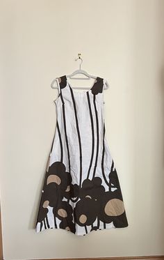 "Stunning vintage 1971 Marimekko Puro maxi dress, print designed by Katsuji Wakisaka. Gorgeous Marimekko maxi dress with beautiful shape and lovely Puro design, puro means \"stream\" in English, designed by Katsuji Wakisaka in 1971.  This beauty is pull over style, with lovely dress shape that compliments the pattern. The dress hits at ankle. This dress has been altered, a previous owner cut off sleeves, and this is evident. It could be hemmed for a neater look, but actually does not look bad as Border Print, Dress Shapes, Lovely Dresses, Printed Maxi Dress, Get Over It, Brown Color, Dress Clothes For Women, Print Dress, I Am Awesome