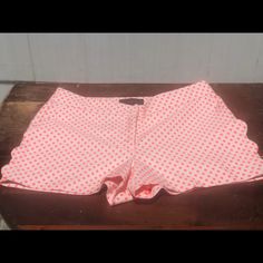 J Crew Size 2 Never Worn Scalloped Shorts In Flawless New Condition . Waist Measures Approx 30” 11” L From A Smoke Pet Pet Free Home Girly Girl Outfits, Pet Pet, Scalloped Shorts, J Crew Shorts, Girly Girl, 2 Colours, J Crew, Girl Outfits, Size 2