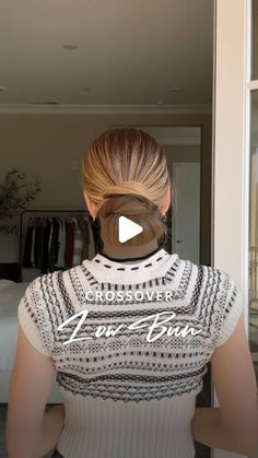 Nichole Ciotti on Instagram: "The Crossover Bun 💁‍♀️ Gather your hair into a low ponytail and secure with a hair tie. Secure another hair tie a few inches below it. Split the hair below the second hair tie into two. Fold the ponytail in half (toward your neck), bringing the two sections above the bun together. Secure with a clear elastic making sure to leave an opening between the top of the bun and the elastic. Twist the opening one time. Place the bun through the opening and tuck in the ends. File under chic low buns! ✨ #hair #hairtutorial #updo #hairstyles" Black Tie Hairstyles, Tied Up Hairstyles, Elegant Bun, Guest Hair, Short Hair Bun, Hair Bun Tutorial, Hairstyle Tutorial, Hair Stylies, Bun Hair