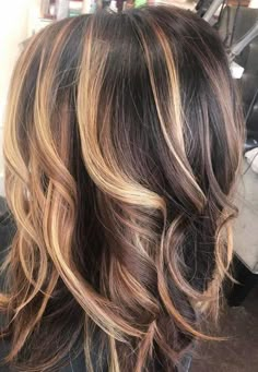 Fall Brown And Blonde Hair, Long Brunette Highlights, Bob Haircut With Blonde Highlights, Dramatic Highlights And Lowlights, Bold Highlights For Brown Hair, Chunky Caramel Highlights On Dark Hair, Brown Hair With Gold Highlights, Brown Hair Chunky Highlights, Low Maintenance Haircuts For Women