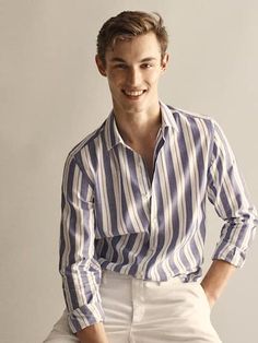 Kit Butler, Gents Shirts, Photography Shirts, Mens Dress Outfits, Tshirt Outfit, Mens Apparel, Outfits Hombre, Mens Outfit Inspiration