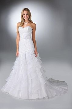 White / 6 Nature Wedding Dress, Tiered Wedding Dress, Sweetheart Bridal Gown, Wedding Dresses Uk, Wedding Gown Styles, Floor Length Wedding Dress, Organza Wedding, Wedding Dresses 2014, Trumpet Wedding Dress