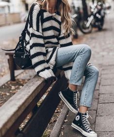 Converse Style, Sneakers Looks, Outfits With Converse, Outfit Inspiration Fall, Autumn Outfit, Edgy Outfits, Mom Outfits