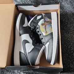 Nike Air Jordan 1 Mid (Gs)‘Hologram’ Black/Concord Sz.6y/Wmns.7.5 (Dr9495-001) Air Jordan 1 Mid Gs, Nike Air Jordan 1 Mid, Kids Jordans, Air Jordan 1 Mid, Air Jordan, Nike Air Jordan, Jordan Shoes, Jordan 1, Kids Shoes