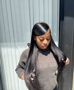 Frontal Swoop Hairstyles, Lace Wigs Styles, Feed In Braids Hairstyles, All Hairstyles, Frontal Hairstyles, Dope Hairstyles, Hair Ponytail Styles