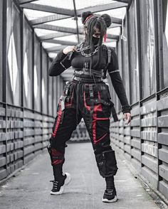 Breathable and waterproof techwear clothings. We love it ! #techwear #ninjastreetwear Techwear Women Plus Size, Techwear Female Outfits, High Waist Techwear Cargo Pants For Streetwear, Feminine Techwear, Cyberpunk Plus Size, Techwear Cyberpunk Women, Plus Size Techwear, Techwear Cargo Pants For Cosplay, Tactical Wear Women