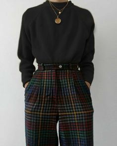 Noir Outfit Aesthetic, Shocker Outfit Women, Cottage Core Business Outfits, Style Inspiration Dark Academia, Aesthetic Unisex Outfits, Whimsical Dark Academia Outfits, Back To The Office Outfits, Alternative Work Outfit Professional, Teacher Outfits Masc