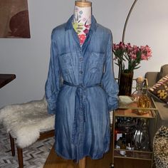 Nwt Cloth And Stone Denim Dress With Tie Waist. Size M. 100% Lycocell. Sleeves Can Be Worn Long Or Buttoned And Shortened. Long Sleeve Light Wash Denim Dress, Light Wash Denim Long Sleeve Dress, Fall Medium Wash Chambray Dress, Blue Tencel Denim Top For Spring, Spring Chambray Denim Dress In Dark Wash, Spring Workwear Dresses, Washed Style, Dark Wash Long Sleeve Washed Dress, Spring Workwear Washed Dresses, Spring Dark Wash Chambray Denim Dress