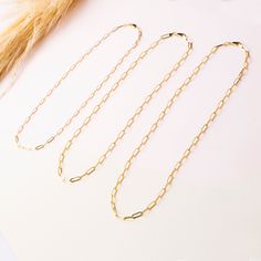 "Gold Paperclip Chain Necklace / Cute Necklace / 14k Gold paper clip Necklace / Chain Necklace / Gold Chain Necklace / Gift For Her ★★ Description ★★ Handmade 14k Solid Gold Paperclip Chain  Necklace. The thickness is 1.8mm, 2.4mm, & 3.2mm and available in 14k Gold ★★ Necklace Details ★★ ◎ Material: 14K Solid Gold, Real Gold (14K) (14ct) (585) (not silver)(not filled) ◎ Color Availability: Gold ◎ Chain Thickness  2.4 mm -- 3.2 mm -- 5.0 mm ◎ Chain Type: Paperclip ◎ Chain Length: 14\" - 20\"  ◎ M Cheap Everyday Paperclip Chain Necklaces, Yellow Gold Paperclip Chain Necklace, Paperclip Chain Necklace As A Gift, Gift Paperclip Chain Necklace, Gold Paper Clip Necklace, Paper Clip Necklace, Paperclip Chain Necklace, Necklace Gold Chain, Chain Necklace Gold