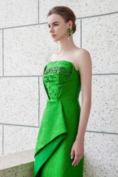 Women's Visage Strapless Straight Across Neck Jacquard Floor Length Dress XS/S/M/L/XL/XXL Emerald MEAN BLVD Elegant Green Fitted Strapless Dress, Elegant Fitted Green Strapless Dress, Elegant Green Dress With Square Neck, Green Strapless Dress With Straight Neckline For Evening, Green Sheath Evening Dress, Elegant Green Dress With Straight Neckline, Green Dress With Fitted Bodice And Straight Neckline, Luxury Gown With Sweetheart Neckline For Banquet, Fitted Strapless Dress For Gala Banquet