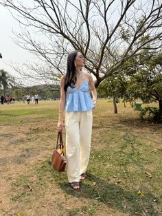 Look com bata e calça de linho Summer Chic, Classy Casual, Classy Casual Outfits, Ootd, Dress Up, Outfit Inspirations, Outfit Inspo