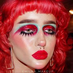 Hooded Eye Drag Makeup, Campy Makeup Looks, 80s Drag Makeup, Editorial Clown Makeup, Beginner Drag Makeup, Drag Clown Makeup, 80s New Wave Makeup, Easy Drag Makeup