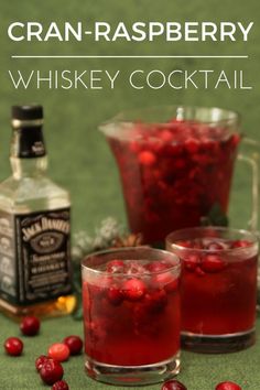 Cran-Raspberry Whiskey Cocktail Is A Party Favorite - Just Short of Crazy Whiskey Cocktails Easy, Christmas Cocktail Recipes, Cocktail Recipes For A Crowd, Christmas Drinks Alcohol Recipes, Raspberry Cocktail, Christmas Drinks Alcohol, Cocktail Recipes Whiskey, Whisky Cocktail, Whisky Cocktails