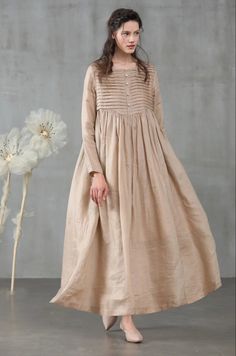 Shop for women's linen clothing at Linennaive®. Enjoy free shipping worldwide. Made from certified 100 % European linen fabric which guarantees you that it meets human - ecological requirements. French Vintage Fashion, Áo Blu, Prom Skirt, Single Dress, French Dress, Dress Pleated, Maxi Robes, Linen Maxi Dress, Winter Dress