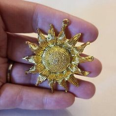 Sunflower Pendant, Fashion Jewelry Necklaces, Fashion Watches, Jewelry Necklace Pendant, Sunflower, Jewelry Watches, Gold Tones, Fashion Jewelry, Jewelry Necklaces