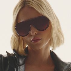 Frame: Aviator/shield shape Arms: Standard arms Details: Exposed inner core detail and flush lens Nose Bridge Fit: Built in universal nose pads Quay Sunglasses, Shades For Women, Inner Core, Quay Australia, Nose Bridge, Black Sunglasses, Prescription Sunglasses, Unisex Sunglasses, Sunglass Frames