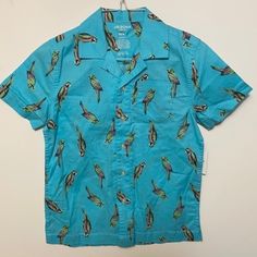 By Arizona Jean Company Blue, Tropical Parrots, Button Down Shirt Size Xs (6-7) New With Tags Thanks For Looking And Sharing. Fun Cotton Short Sleeve Camp Shirt, Blue Summer Tops With Snap Buttons, Blue Short Sleeve School Shirt, Playful Summer Tops With Button Closure, Blue Tops With Snap Buttons For Summer, Blue Casual Short Sleeve Shirt With Buttons, Casual Blue Short Sleeve Shirt With Buttons, Fun Spring Button-up Tops, Blue Summer Shirt With Snap Buttons