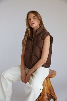 The Ryanne Quilted Puffer Vest is a Fall Winter must-have! This cozy piece is perfect for layering and features a unique tufted texture. Available in Espresso Brown; style with your do-to denim to complete the look!Details: 100% Polyester Front Zipper Closure Side Pockets Hand Wash Cold/ Hang Dry Red Floral Top, Winter Must Haves, Quilted Puffer Vest, Brown Vest, Brown Style, Espresso Brown, Sequin Sweater, Fall Winter 2024, Sweater Sale