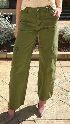 High rise utility cargo jeans in a great green color Cargo Pant, Cargo Jeans, Thyme, Green Color, Green Colors, High Rise, Pants, Green, Color