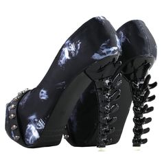 Skeleton Shoes, Fandom Aesthetic, Feminine Fits, Skull Heels, Alt Shoes, Vtuber Design, Skull Shoes, Blue Skull, High Aesthetic