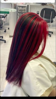 #redhair #red #black #highlights #hairdye Red And Black Chunky Highlights, Chunky Red Highlights, Color Streaks, Y2k Hair