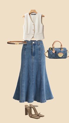 Light Blue Denim Skirt Outfit, Blue Denim Skirt Outfit, Light Blue Denim Skirt, Denim Skirt Outfit, Simple Style Outfits, Modesty Outfits, Color Blocking Outfits, Maxi Dress Outfit, Blue Denim Skirt