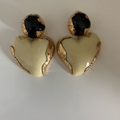 These Earrings Are Gorgeous. The Contrast Of The Black, Gold And Crme Colors Really Make A Fashion Statement. They Are Heavy, So If You Don’t Like Heavy Earrings, Please Be Mindful. Comes With A Velvet Storage Bag. Velvet Storage, New Fashion Earrings, Boho Witch, Pink Pearl Earrings, Vintage Drop Earrings, Heavy Earrings, Wedding Earrings Drop, Jewelry Heart, Witch Jewelry