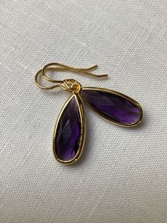 Simple classic bezel set plum drops are going to becoming your everyday favorite's Classic Teardrop Purple Earrings, Purple Gemstone Teardrop Earrings, School Dr, Boarding School, Wedding Jewelry Earrings, Plum Purple, Wedding Earrings, Purple Amethyst, Bezel Setting