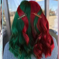 Modern Long Hairstyles, Fashion Hair Color Ideas, Christmas Hair Color Ideas, Holiday Hair Color, Christmas Hair Color, Christmas Hair Ideas, E Girl Hair, Hair Drawing Reference, Makeup Beauty Hacks