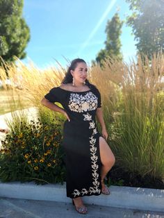 I fell in love with this dress it's really beautiful and elegant if you are going to a Mexican party, wedding, etc, You'll be the most elegant of the night !! Please let me know if you have questions about the product, I'll be more than happy to help you :) We don't accept returns. We will only allow exchanges within 3 days from the date received and you will be responsible for shipping costs on items you'd like to exchange. To be eligible for an exchange, your item must be unused and in the sam Mexican Dresses For Women, Mexican Party Dress, Mexican Wedding Dress, Gala Dress, Mexican Dress, Mexican Party, Etsy Wedding Dress, Mexican Wedding, Mexican Dresses