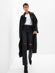 Saw this on Gap: Gap Jeans Women, How To Look Expensive, Jeans Look, Ankle Length Jeans, Gap Jeans, Pocket Jeans, High Rise Jeans, Wearing Black, Stretch Jeans